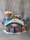 Department 56 North Pole Series "Reindeer Flight School" Lighted House WORKS