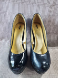 Pair of Mossimo Paisley Black Patent Platform Heels—Women's Size 8.5