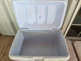 Rubbermaid 34qt Ice Chest