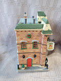 Coventry Cove "Country Cove Carriage Dealer" Lighted House (A)