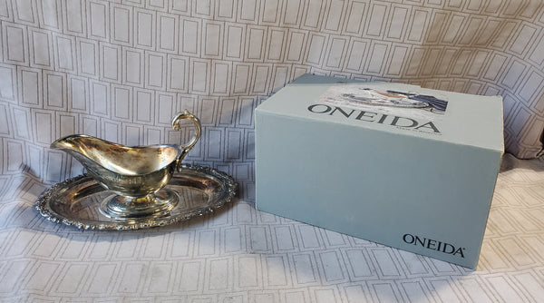 Oneida Silverplate Gravy Boat and Saucer Set