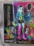 Monster High Deuce & Frankie Coffee Break Doll Set UNOPENED