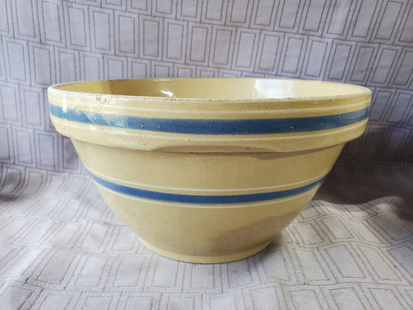 Vintage Watt Pottery Yellow Mixing Bowl