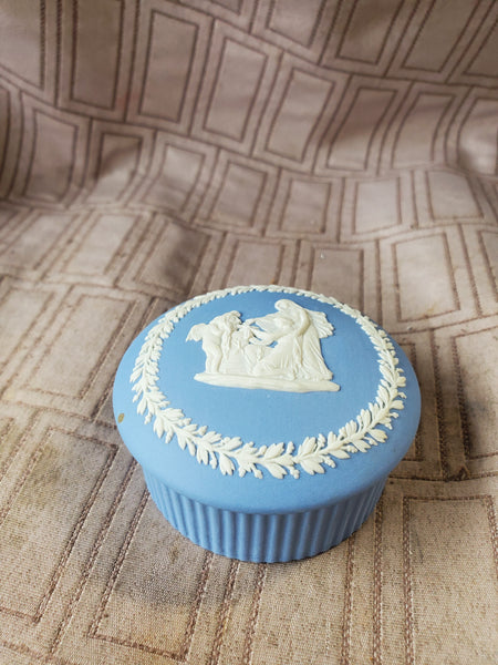 (A) Wedgwood Jasperware Trinket Box