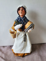 (B) Byers' Choice Carolers CW "Tavern Woman with Skeleton Keys" Figurine