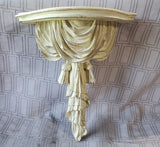 Resin Drape Tassel Wall Shel