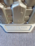 Nordic Ware Pumpkin Harvest Loaf Pan (D)