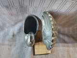 2 Piece Metal Seashell Decor Lot