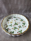 Wedgwood "Wild Strawberry" Tart Pan
