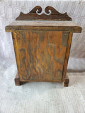 Vintage Wooden Mantle Clock DOES NOT APPEAR TO BE WORKING