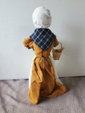 (B) Byers' Choice Carolers CW "Tavern Woman with Skeleton Keys" Figurine