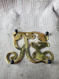 Virginia Metalcrafters Colonial Williamsburg Small Brass King George Trivet