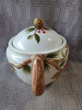 Harry and David Cardinal Teapot