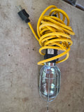Utility Light w/Extension Cord, Works