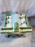 Coventry Cove "Country Cove Carriage Dealer" Lighted House (A)
