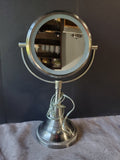 Electric Magnifying Vanity Mirror LIGHT DOES NOT APPEAR TO BE WORKING