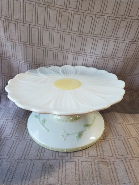 Block Basics Loves Me by Deb Mores Daisy Cake Stand