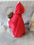 Byers' Choice Carolers Colonial Williamsburg Signed "Woman Holding Apple Cone" Figurine AS IS—READ DESCRIPTION CAREFULLY**