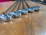 Calloway Maverik Men's Club Set(11), Diablo Woods(2), Ping Putter and Golf Bag - 14 Total Clubs Included