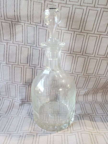 (B) Clear Glass "Claret" Decanter