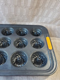Le Creuset Non-Stick 12 Cup Mini Fluted Cake Pan