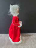 (DDD) Byers' Choice Carolers Signed "Mrs. Claus" Figurine