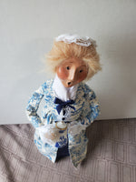 (E) Byers' Choice Carolers CW "Woman Holding Ceramic Teapot" Figurine