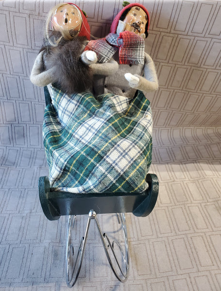 (FFF) Byers' Choice Carolers "Couple in Sleigh" Figurine
