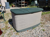 Rubbermaid Deck Box