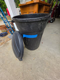 32 Gal Plastic Trash Can w/Lid
