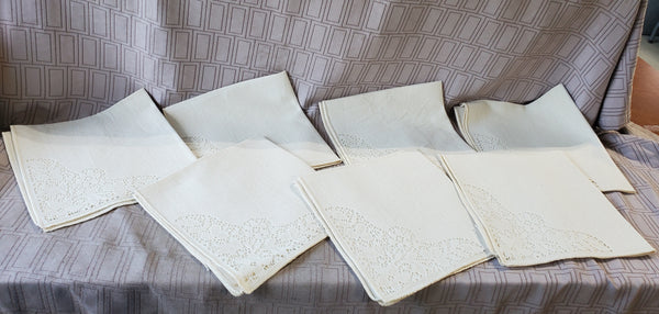 Set of 7 Cream Napkins