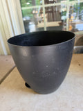 L-Black Plastic Planter w/Built-in Drainage