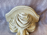 Resin Drape Tassel Wall Shel