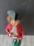 (F) Byers' Choice Carolers Colonial Williamsburg Signed "Man Holding Long Tobacco Pipe" Figurine