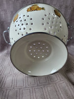 Enamel Pineapple Colander