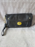 Coach Legacy Hamptons Lindsey Black Turnlock Large Leather Wristlet No. D0893-12450
