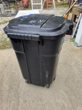 Blue Hawk 32 Gal Rolling Trash Can w/Lid