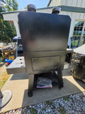 Pitt Boss Platinum Wood Pellet Grill and Smoker***HEAVY ITEM*** READ DETAILS ON PICK UP POLICY***
