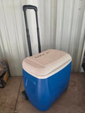 Blue Rolling Igloo Cooler w/Pullout Handle