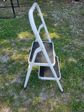 R-2-Step Folding Ladder